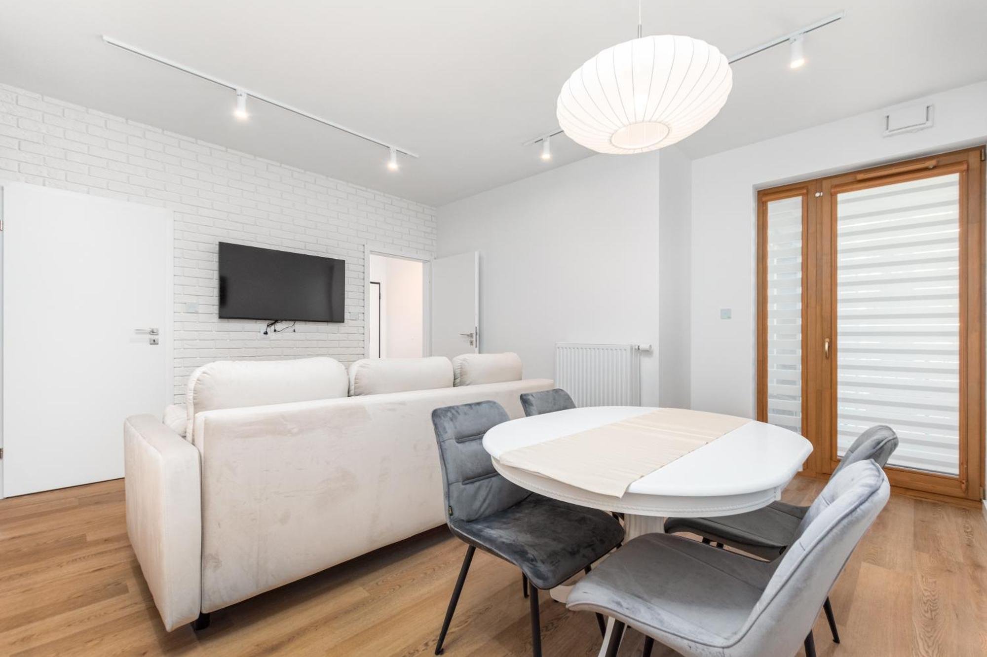 Przy Torach 3 By Homeprime Varšava Exteriér fotografie